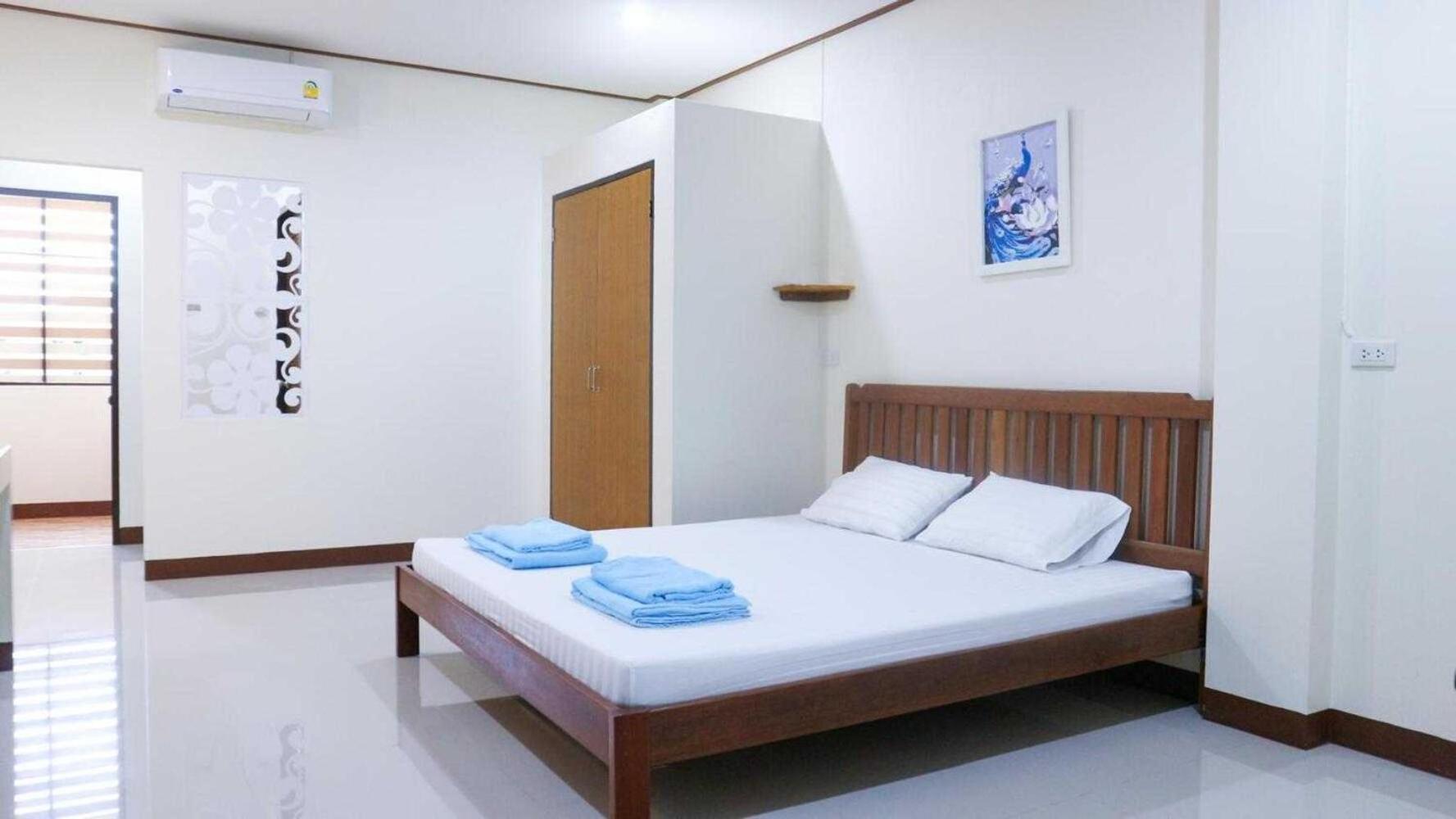Capital O 75521 Sang Siri Apartment Samut Songkhram Buitenkant foto